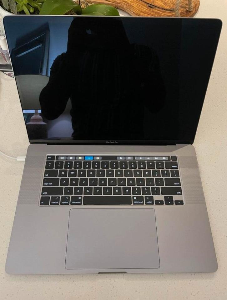Macbook Pro 16 inch I7 2019, Computers en Software, Apple Macbooks, Zo goed als nieuw, MacBook, 16 inch, 512 GB, 16 GB, Ophalen