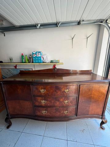 Buffet beschikbaar voor biedingen