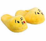 Smiley Pantoffels slippers Emoji maat M 38-39-40-41 nieuw, Ophalen of Verzenden, Nieuw, Geel, Pantoffels of Sloffen