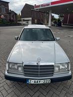 Mercedes 200 (1993) — Voorvader in uitstekende staat!  !, Auto's, Mercedes-Benz, Mistlampen, 4 cilinders, Zwart, Bedrijf