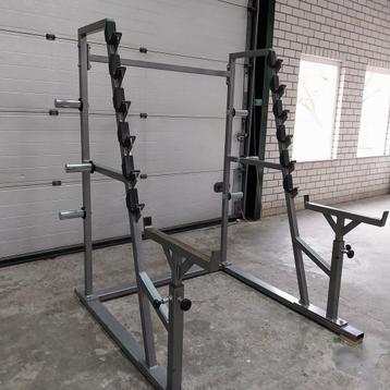 Panatta multi press  squat power rack  beschikbaar voor biedingen