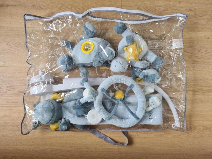 Victor en Lucien van Noukie: bedbumpers, mobiel, knuffelbees, Kinderen en Baby's, Kinderkamer | Inrichting en Decoratie, Gebruikt