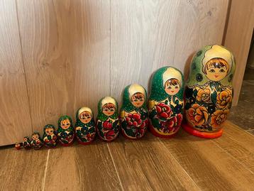 baboushka poppen beschikbaar voor biedingen