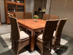 Teak eettafel met 8 rieten stoelen, Huis en Inrichting, Tafels | Eettafels, Ophalen, Gebruikt, Landelijk, Vijf personen of meer