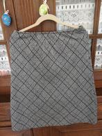 Jupe dame Damart. Grise. Taille 40., Huis en Inrichting, Woonaccessoires | Plaids en Woondekens, Ophalen of Verzenden, Zo goed als nieuw