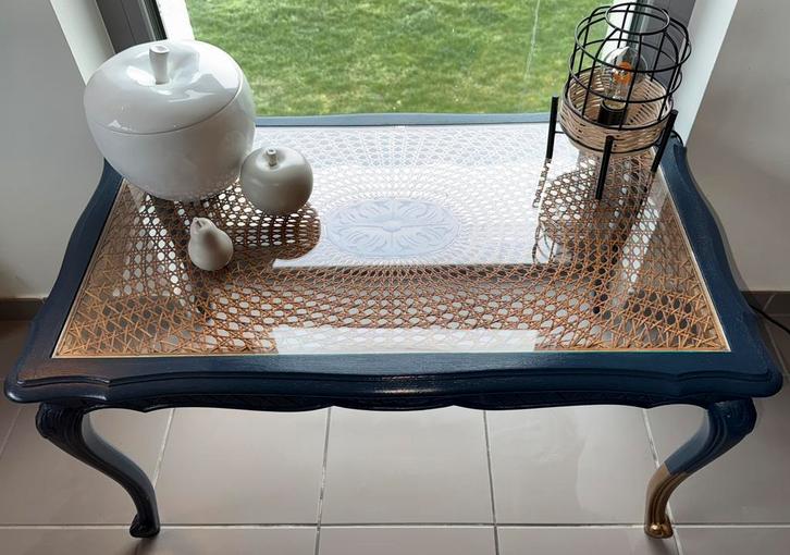 Table basse Louis XV revisitée – cannage sous verre, Maison & Meubles, Accessoires pour la Maison | Plateaux, Comme neuf, Enlèvement