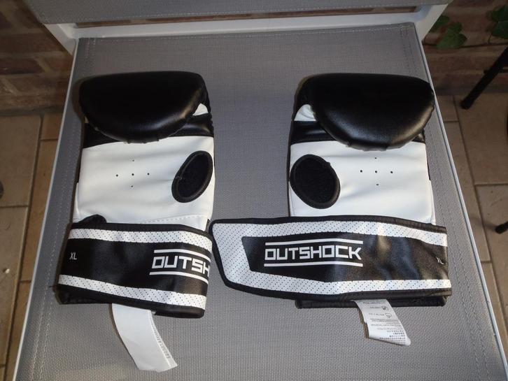 Outshock typehandschoenen maat XL, Sport en Fitness, Boksen, Zo goed als nieuw, Ophalen