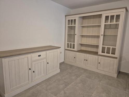 Vitrinekast en dressoir set – Topkwaliteit – Zeer netjes, Huis en Inrichting, Kasten | Vitrinekasten, Ophalen