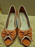 Retropumps. Merk Giulia Italy. Maat 39, Vêtements | Femmes, Chaussures, Enlèvement ou Envoi, Porté, Orange, Giulia