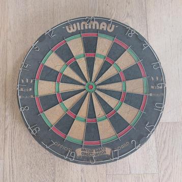 Dartsbord (zo goed als nieuw) beschikbaar voor biedingen
