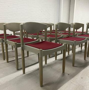 16 ‘Strax’ stapelstoelen door Hartmut Lohmeyer voor Casala beschikbaar voor biedingen