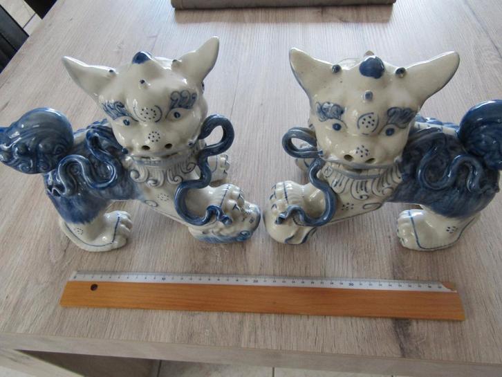 2 MOOi CHINEESE  BEELDEN, Verzamelen, Beelden en Beeldjes, Nieuw, Fantasy, Ophalen