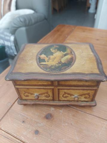 Vintage houten juwelen muziekdoos beschikbaar voor biedingen