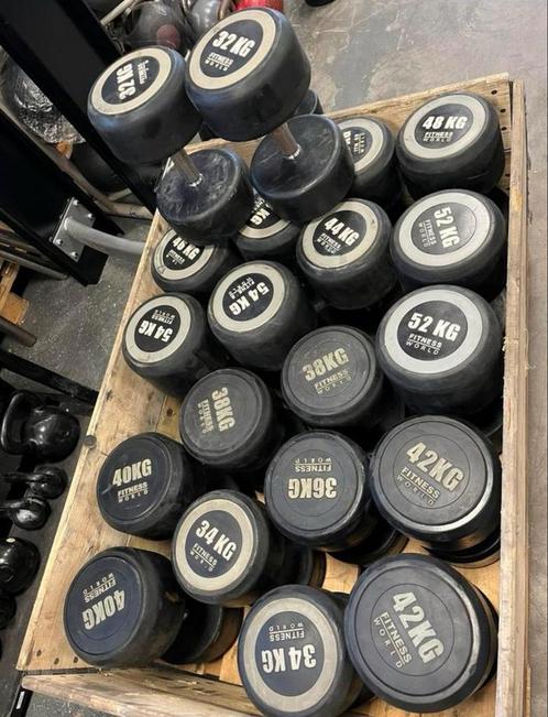 Fitness World Rubberen Dumbells 32-54 kg, Sport en Fitness, Fitnessmaterialen, Gebruikt, Dumbbell, Armen, Benen, Borst, Buik, Rug