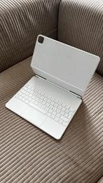 Magic Keyboard voor 12,9‑inch iPad Pro (6e generatie) AZERTY, Computers en Software, Toetsenborden, Azerty, Apple, Zo goed als nieuw