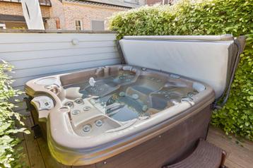 Jacuzzi Maax - Coleman in prima staat beschikbaar voor biedingen