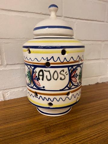 Keremische ajuin pot - perfect  beschikbaar voor biedingen
