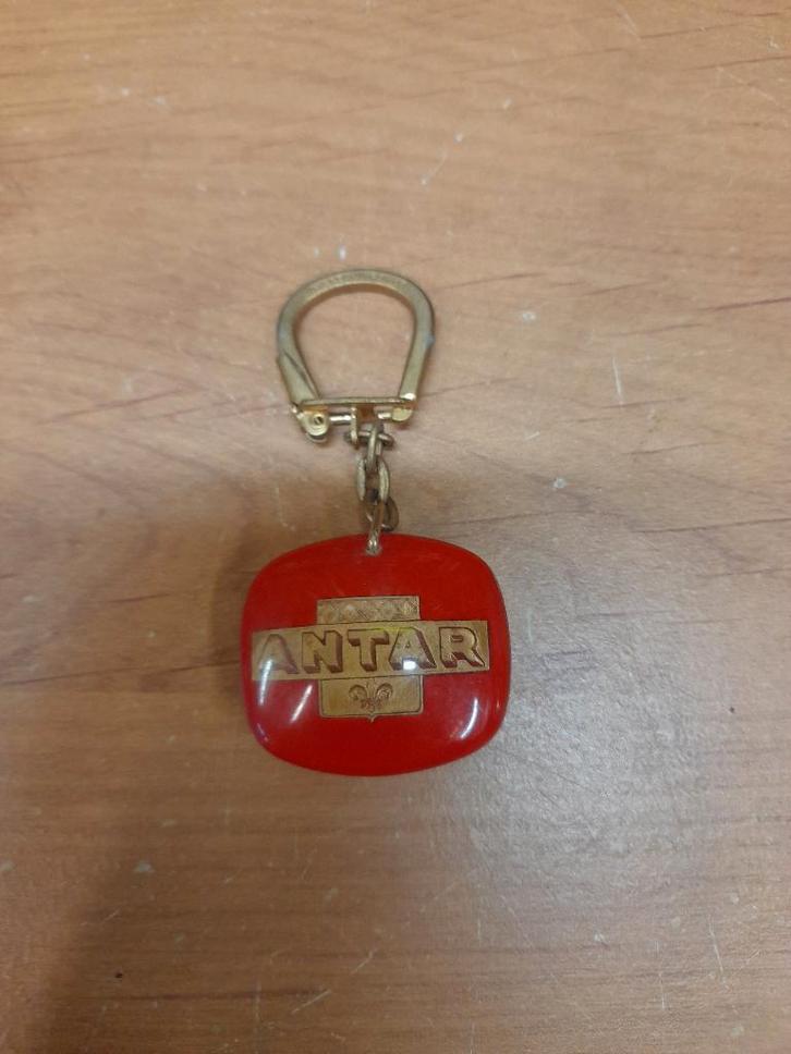 Oude Bourbon antar sleutelhanger, Verzamelen, Sleutelhangers, Gebruikt, Overige typen, Verzenden