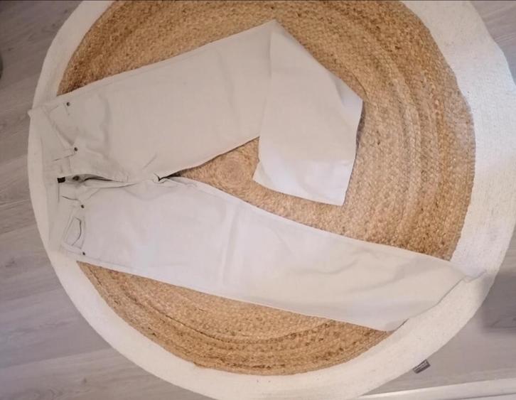 Broek maat 42, Kleding | Dames, Broeken en Pantalons, Zo goed als nieuw, Maat 46/48 (XL) of groter, Beige, Ophalen of Verzenden