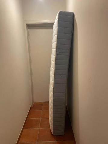 matras voor kotstudent beschikbaar voor biedingen