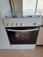 Gasfornuis met oven op gas., Ophalen, 4 kookzones, Zo goed als nieuw, Gas
