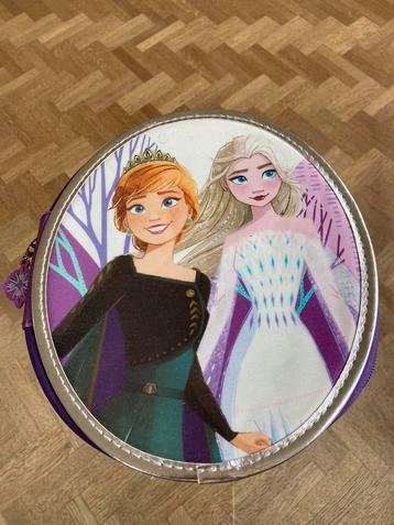 Pennenzak Frozen beschikbaar voor biedingen