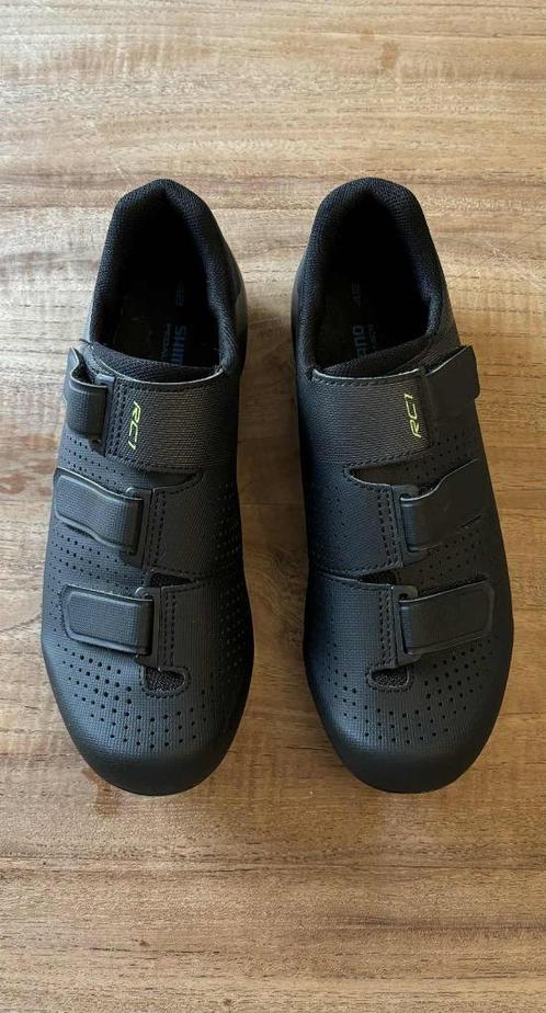 Shimano koersschoenen RC1 maat 42 nieuwstaat, Fietsen en Brommers, Fietsaccessoires | Fietskleding, Zo goed als nieuw, Schoenen