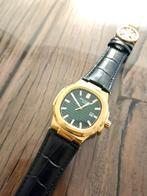Réplique Patek Philippe Nautilus — Doré/Vert (bracelet noir), Enlèvement ou Envoi, Or, Montre-bracelet