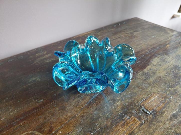 blauwe Murano glazen kom, Antiek en Kunst, Antiek | Glaswerk en Kristal, Ophalen of Verzenden