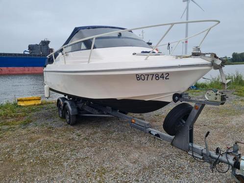 Bateau à moteur mercruiser V6 200cv, Watersport en Boten, Vis- en Consoleboten, Gebruikt, 70 pk of meer, 6 meter of meer, Benzine