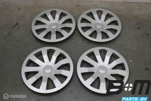 Set 15 inch wieldoppen Audi A1 GB 82A601147, Auto-onderdelen, Overige Auto-onderdelen, Gebruikt