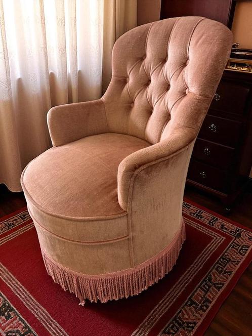 Vintage oudroze éénzit / clubzetel met franjes, Antiek en Kunst, Antiek | Meubels | Stoelen en Sofa's, Ophalen of Verzenden