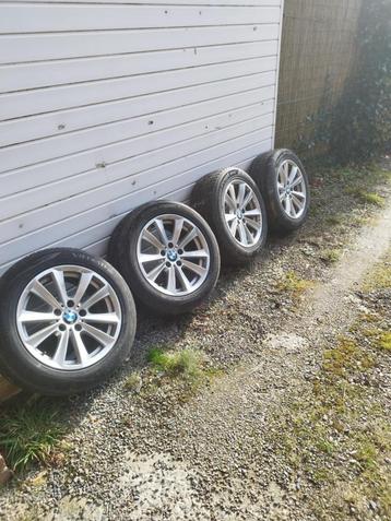 BMW 17" aluminium velg met banden beschikbaar voor biedingen