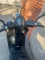 A klasse, Fietsen en Brommers, Ophalen