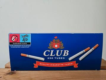 4 boîtes de 250 tubes à cigarette "club" neuves.