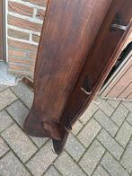 Kapstok, Enlèvement