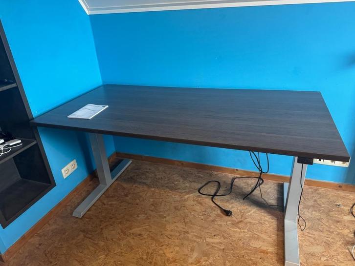 Tafel In Hoogte Verstelbaar (Steelforce Pro SLS Series), Huis en Inrichting, Bureaus, Gebruikt, Bureau, Elektrisch, In hoogte verstelbaar