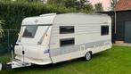 Caravan HOBBY de LUXE 495 uk. stapelbed, voortent, Caravans en Kamperen, Caravans, Schokbreker, Hobby, Kleine zit, Particulier