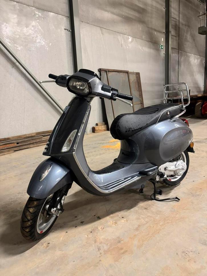 Vespa sprint, Fietsen en Brommers, Scooters | Vespa, Zo goed als nieuw, Vespa S, Klasse B (45 km/u), Benzine, Ophalen
