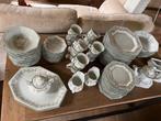 Johnson Brothers porseleinen servies, Ophalen