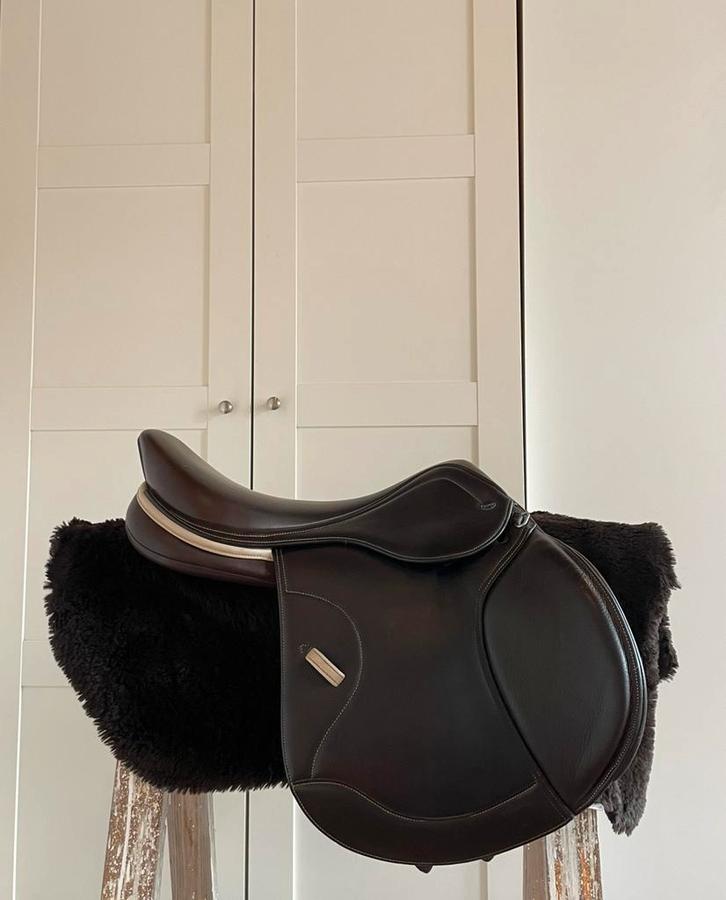 Te Koop Ikonic light Springzadel., Dieren en Toebehoren, Paarden en Pony's | Zadels, Zo goed als nieuw, Ophalen of Verzenden