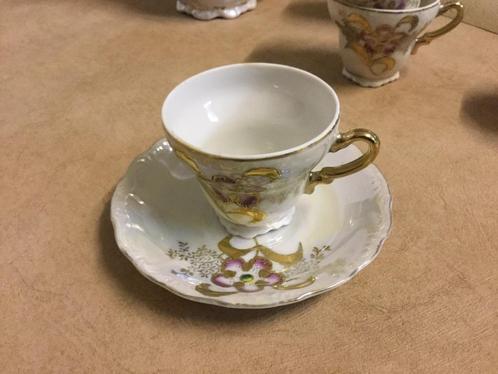 Servies met “gouden” oortjes koffie /thee/espresso/nepresso, Huis en Inrichting, Keuken | Servies, Nieuw, Compleet servies, Overige stijlen