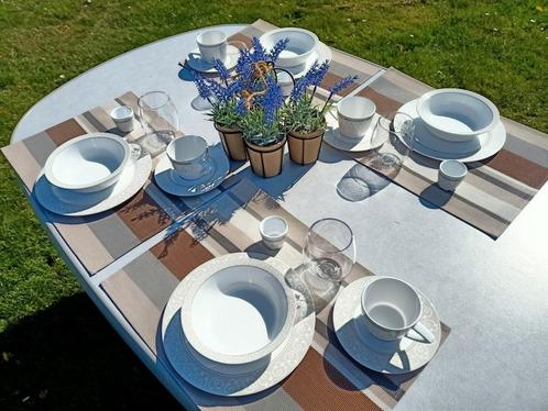 28-delig 4 persoons camping servies Mepal Rosti Damast, Caravans en Kamperen, Kampeeraccessoires, Zo goed als nieuw, Ophalen of Verzenden