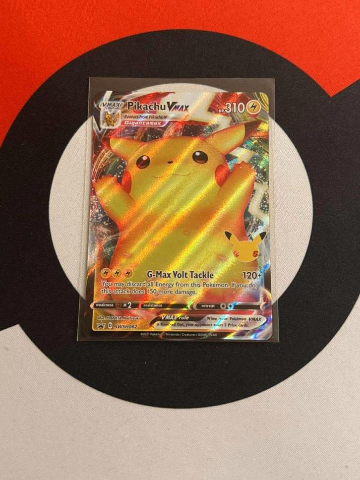 Pokémon - Pikachu VMAX - SWSH062 Promo - NM, Hobby en Vrije tijd, Verzamelkaartspellen | Pokémon, Zo goed als nieuw, Losse kaart