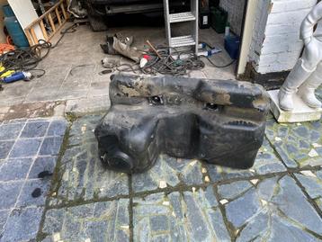 Porsche 944 type 2 benzinetank beschikbaar voor biedingen