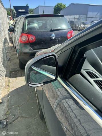 Buitenspiegel links Ford Focus Wagon III ('11-'18) beschikbaar voor biedingen
