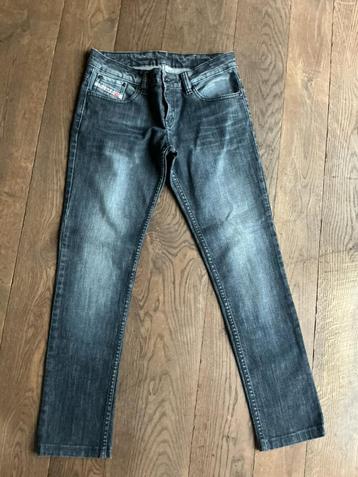 Jeansbroek Diesel , maat 38-40 beschikbaar voor biedingen