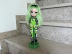 Rainbow High Jade Hunter Doll Snowboard Winter Break Edition, Verzamelen, Poppen, Ophalen, Zo goed als nieuw, Fashion Doll