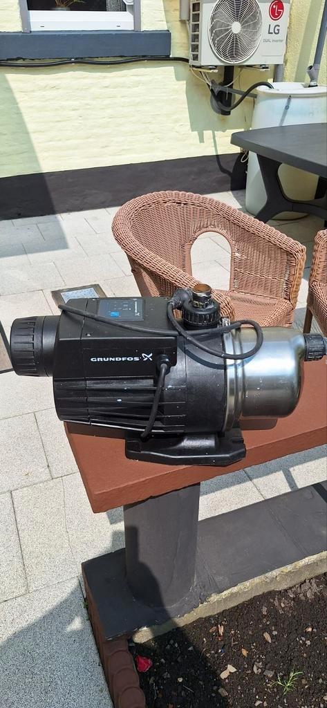 Pompe à eau Grundfos MQ3-35A-O-A-BVBP, Tuin en Terras, Waterpompen, Ophalen