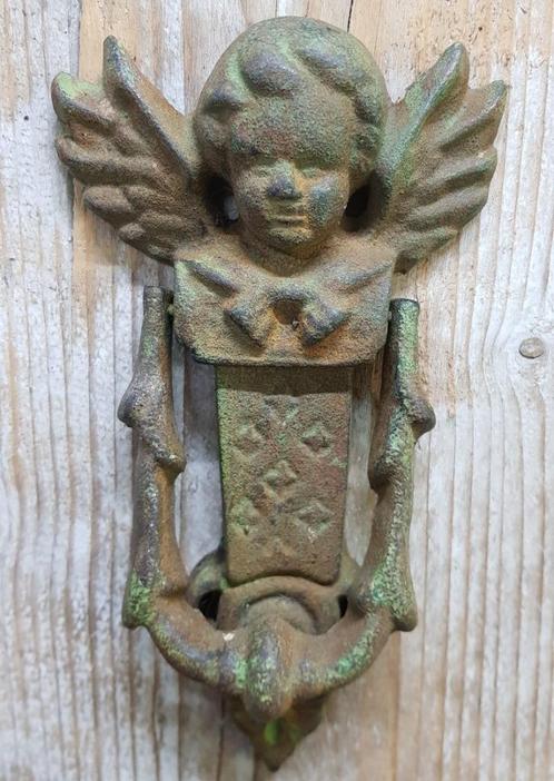 Landelijke gietijzeren deurklopper deurbel met engeltje, Antiek en Kunst, Curiosa en Brocante, Ophalen of Verzenden